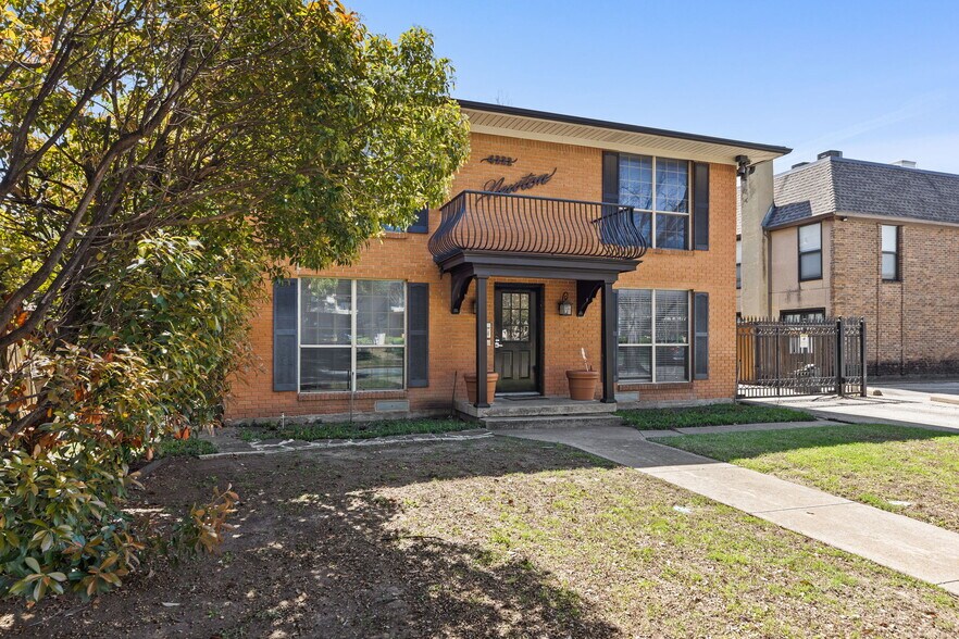 More Photos Of 4222 Newton Ave, Dallas Apartments For Sale