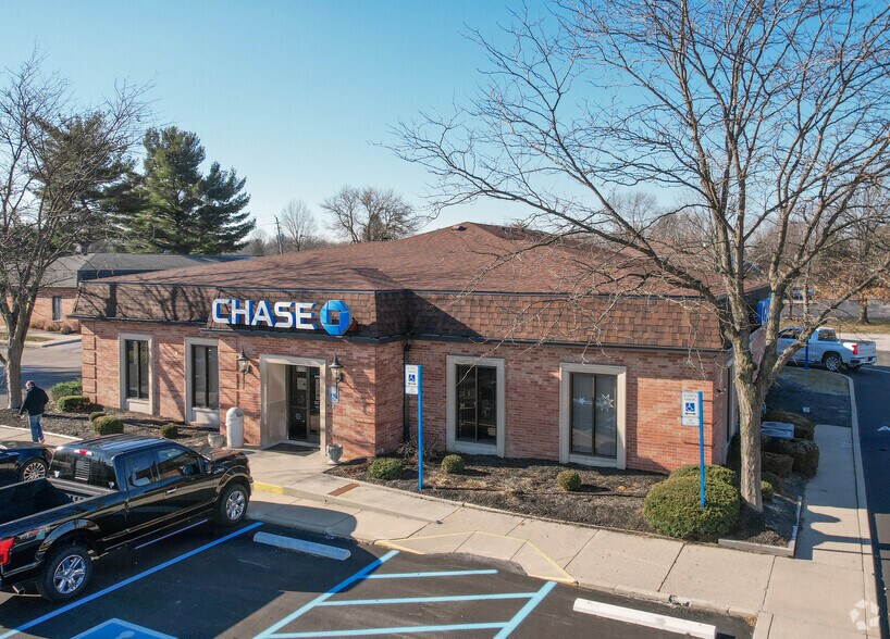 More Photos Of 8120 S Meridian St, Indianapolis Bank For Sale
