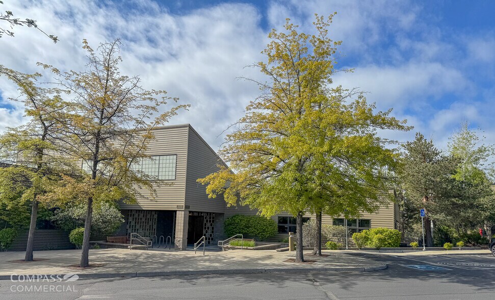 More Photos Of 960-1005 SW Disk Dr, Bend Unknown For Lease