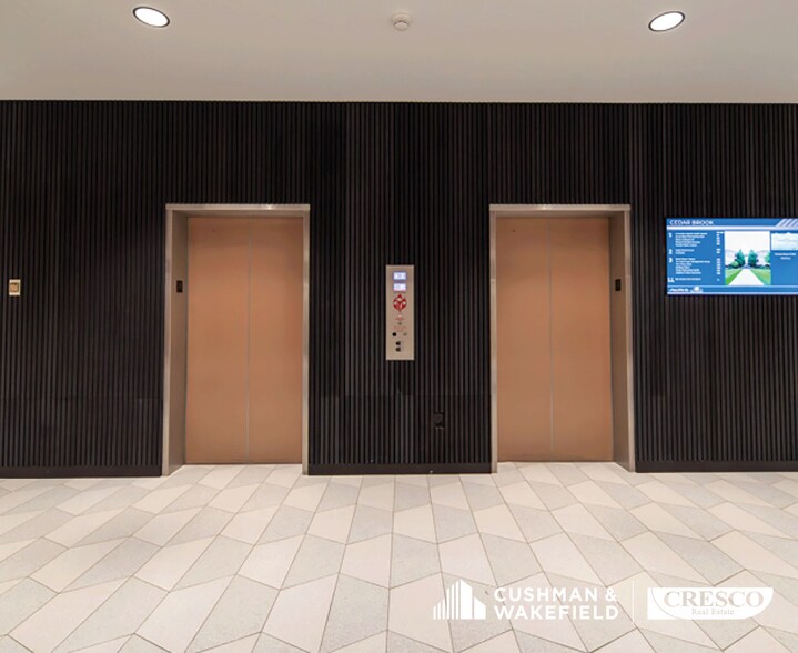 More Photos Of 5885 Landerbrook Dr, Mayfield Heights Office For Lease