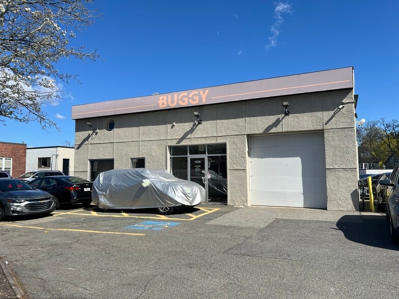 Primary Photo Of 1229 Washington St, West Newton Auto Dealership For Lease