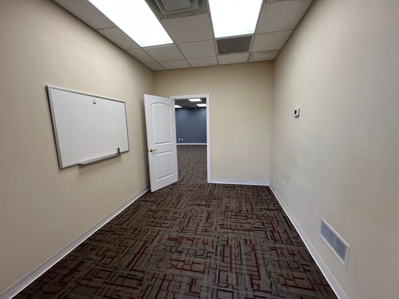 More Photos Of 4230-4236 Merrick Rd, Massapequa Storefront Retail Residential For Lease