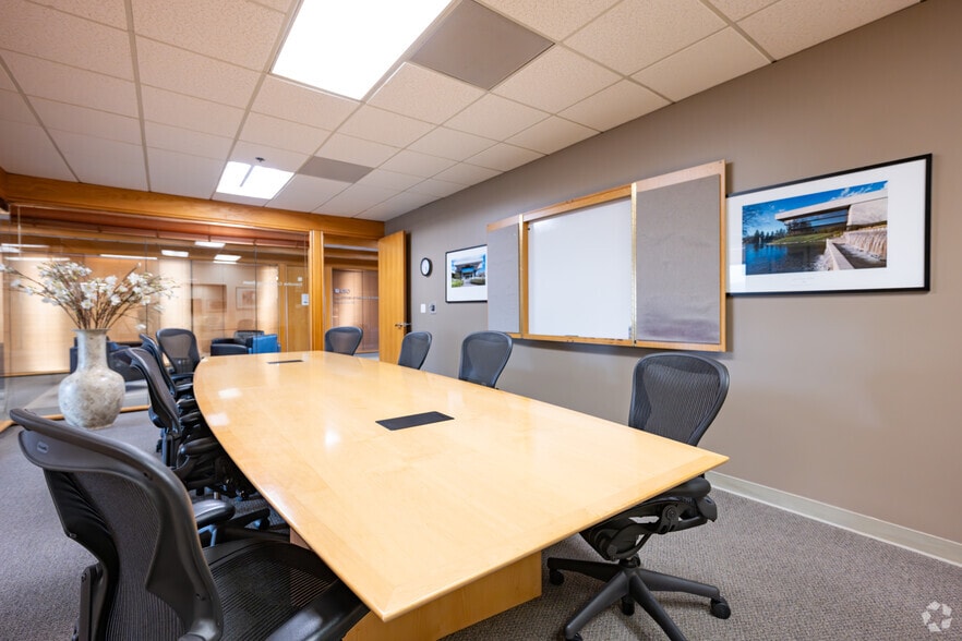 More Photos Of 131 Stony Cir, Santa Rosa Coworking Space