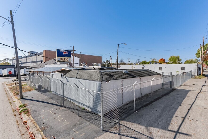 More Photos Of 1662 W Mound St, Columbus Restaurant For Sale