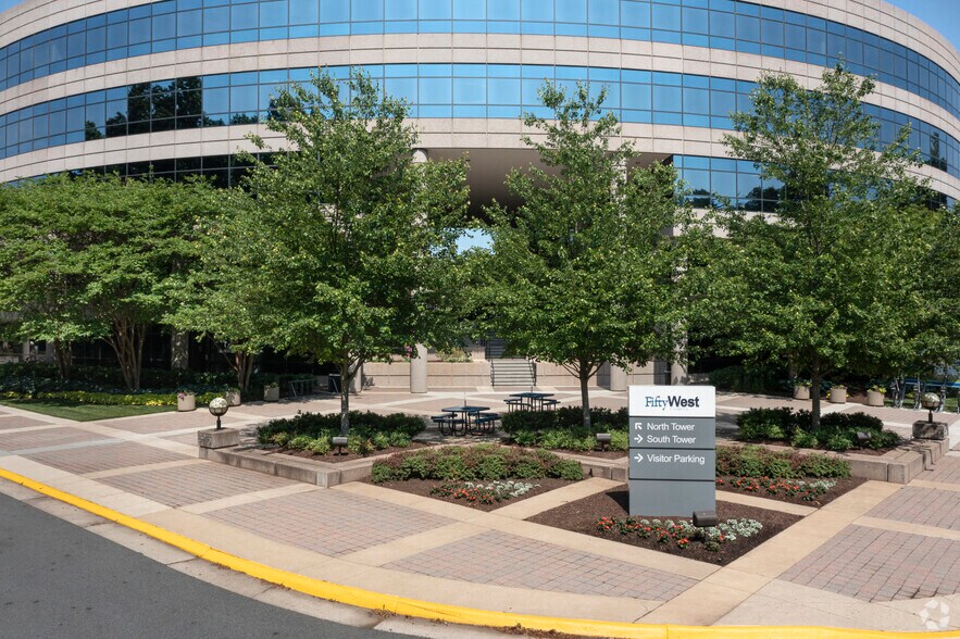More Photos Of 3975 Fair Ridge Dr, Fairfax Office For Lease