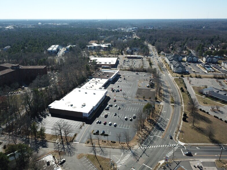 More Photos Of 6315-6359 Jahnke Rd, Richmond Unknown For Lease