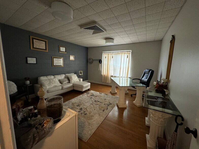 More Photos Of 2340 Rossville Blvd, Chattanooga Religious Facility For Lease