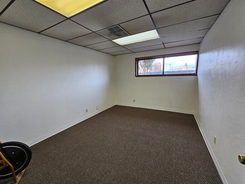 More Photos Of 550 E Plumb Ln, Reno Loft Creative Space For Lease