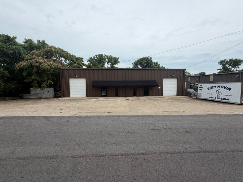 Primary Photo Of 926 Old Dry Creek Rd, Madison Auto Repair For Lease