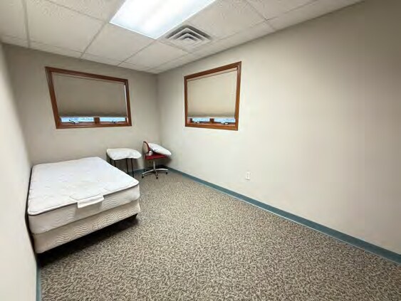 More Photos Of 8494 Market St, Middleton Flex For Sale