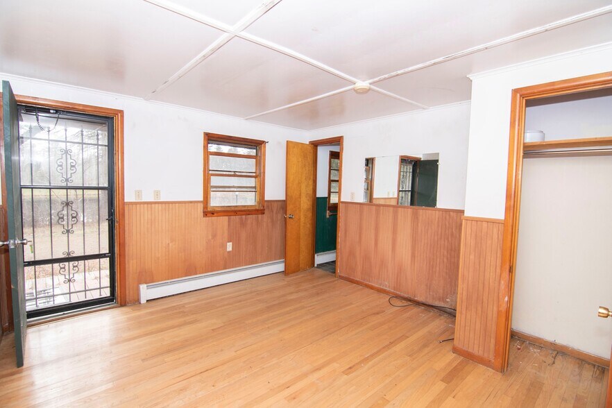 More Photos Of 3230 Route 9N -1, Greenfield Center Bar For Sale