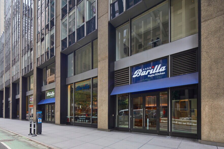 More Photos Of 1290 Avenue of the Americas, New York Office For Lease