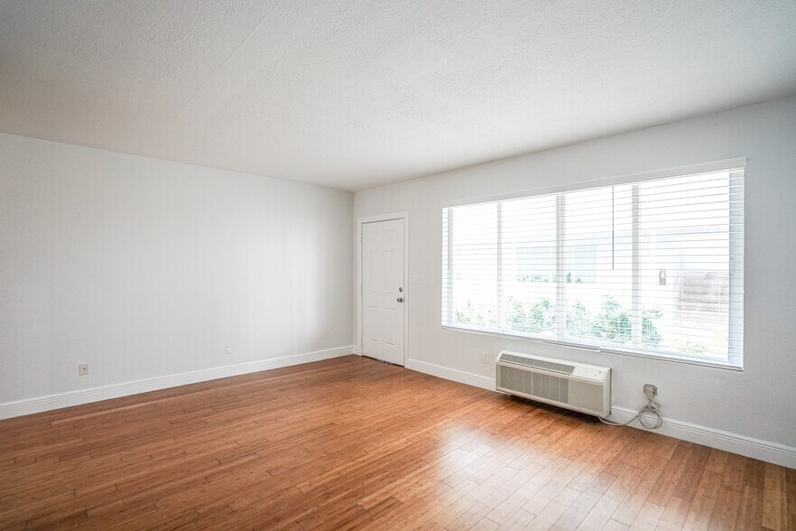 More Photos Of 7315-7325 Carlyle Ave, Miami Beach Apartments For Sale