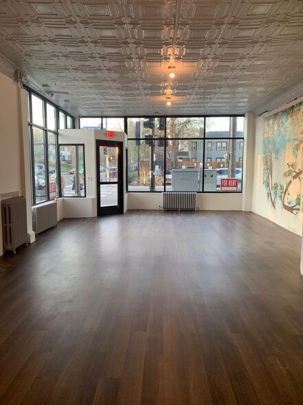 More Photos Of 5001 S Penn Ave, Minneapolis Storefront Retail Residential For Lease
