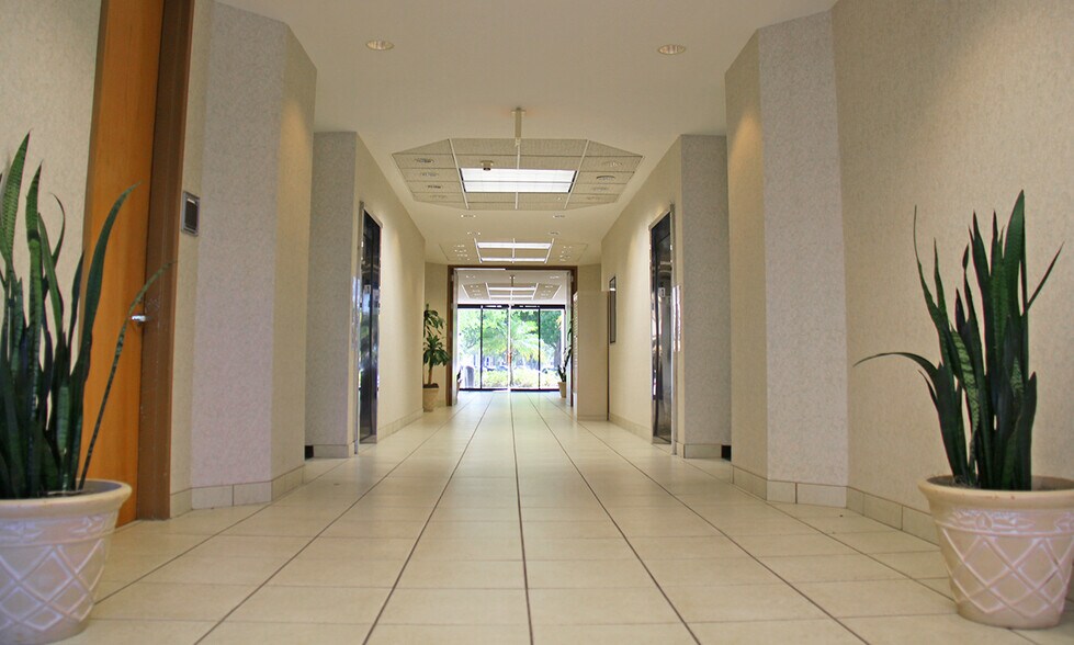 More Photos Of 5601 Mariner St, Tampa Office For Lease