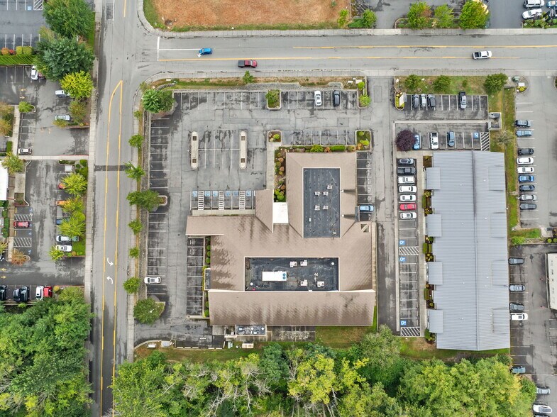 More Photos Of 1500 Continental Pl, Mount Vernon Medical For Lease