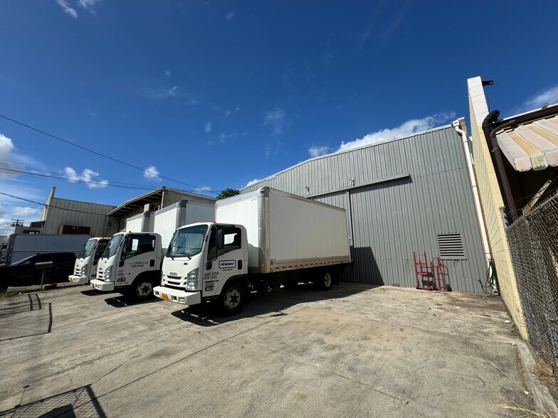Primary Photo Of 1924 Homerule St, Honolulu Warehouse For Lease