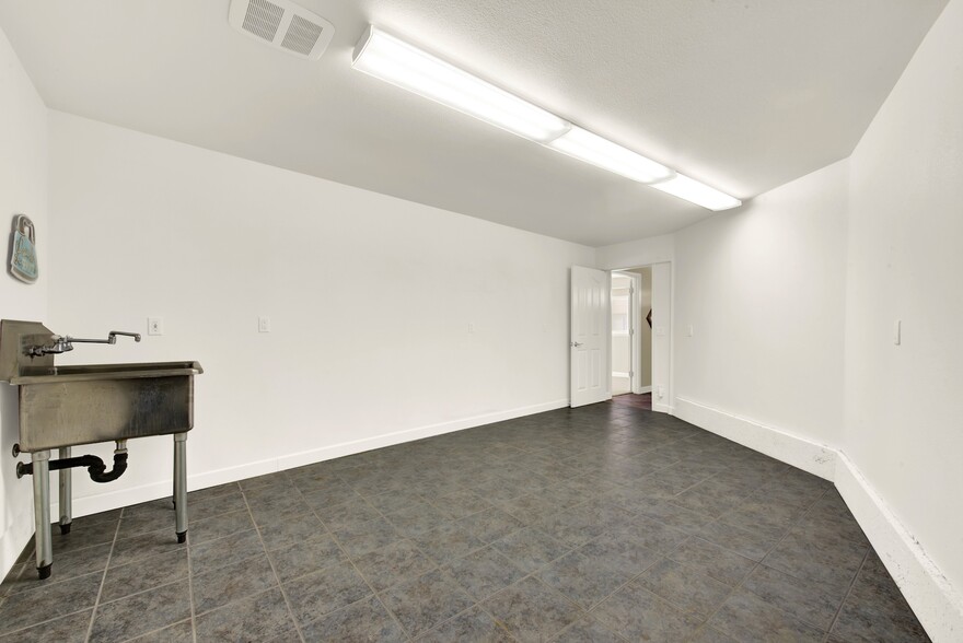 More Photos Of 8560 Holmes Ln, Winters Specialty For Sale