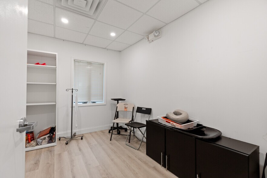 More Photos Of 1116 W Route 46, Parsippany Storefront Retail Office For Lease