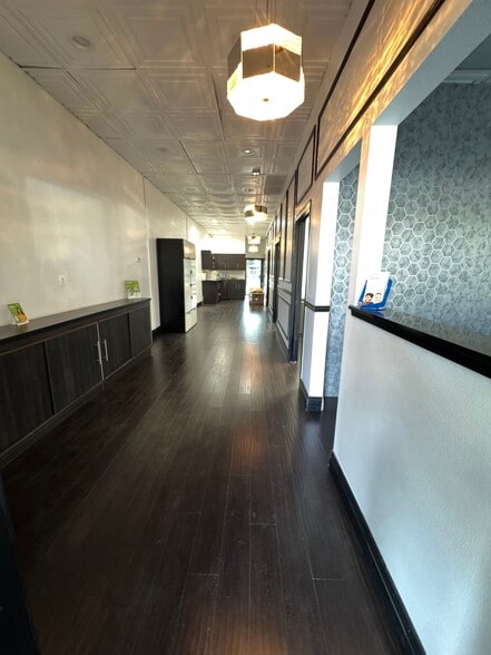 More Photos Of 14368-14370 Whittier Blvd, Whittier Storefront For Lease