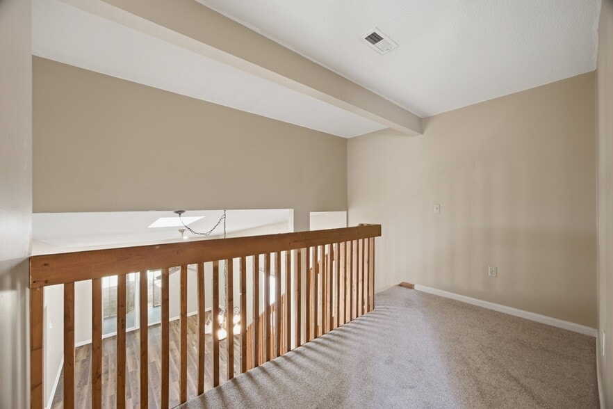More Photos Of 115 Villa Pines Cir, Pendleton Apartments For Sale
