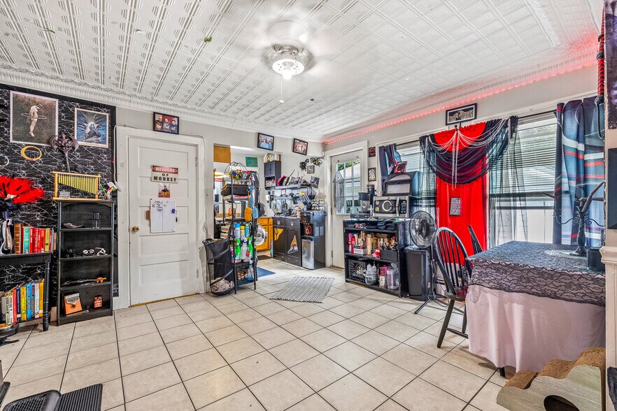 More Photos Of 7 Nason St, Sanford Apartments For Sale