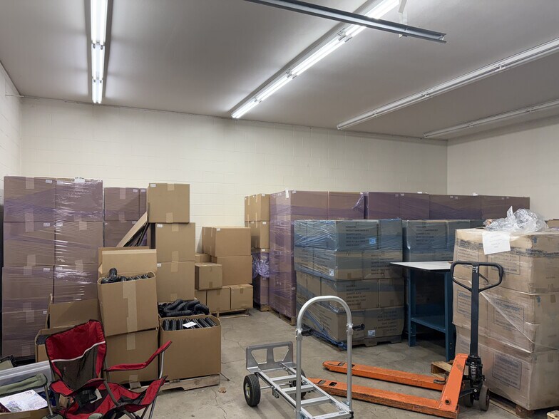 More Photos Of 2801 N Government Way, Coeur d'Alene Light Manufacturing For Sale