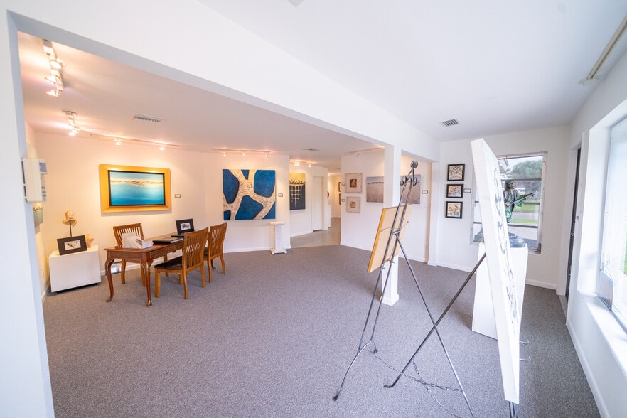 More Photos Of 251 E Olympia Ave, Punta Gorda Freestanding For Sale