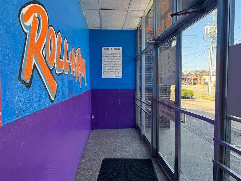 More Photos Of 137 7th Ave, Huntington Skating Rink For Sale