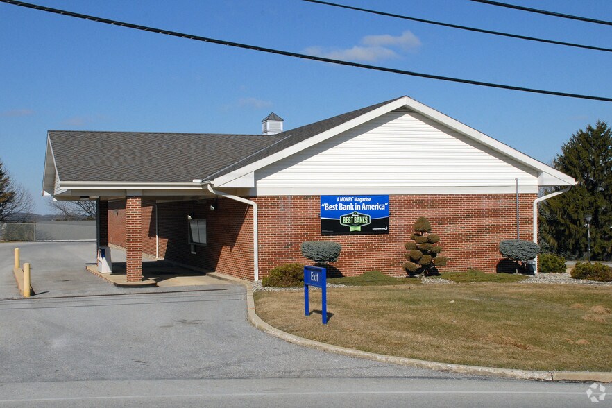More Photos Of 234 N Main St, York Bank For Sale
