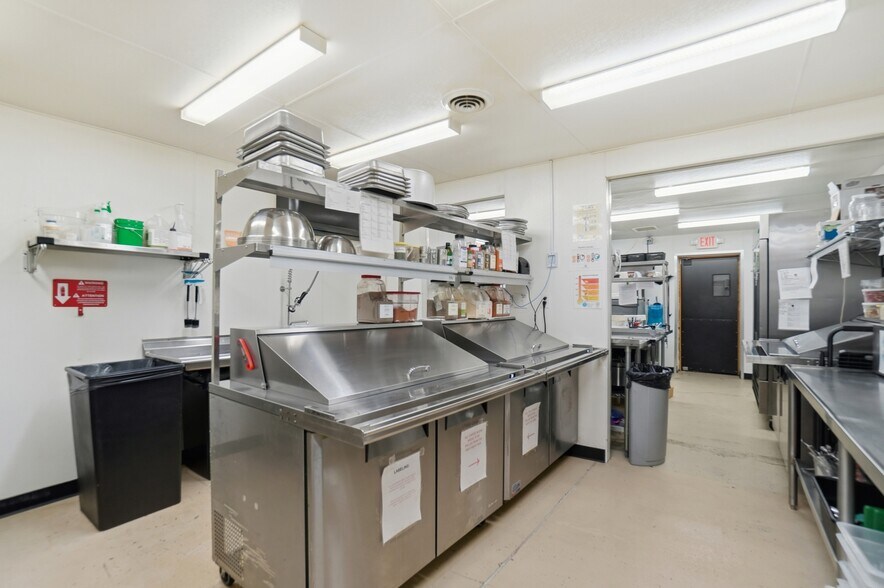More Photos Of 2330 Bright Rd, Findlay Sports And Entertainment For Sale