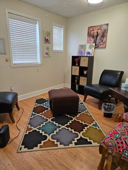 More Photos Of 3739 Wilkens Ave, Baltimore Medical For Lease