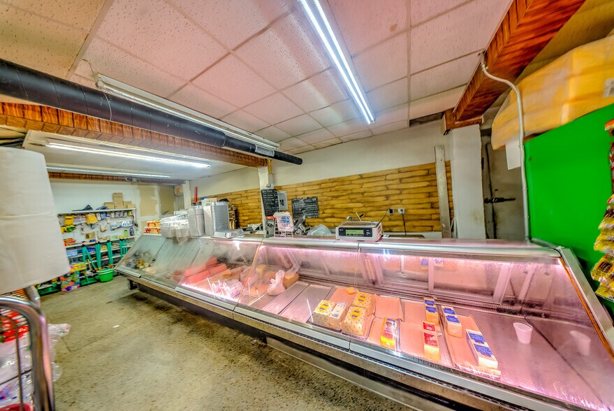 More Photos Of 1910 SW 1st St, Miami Supermarket For Sale