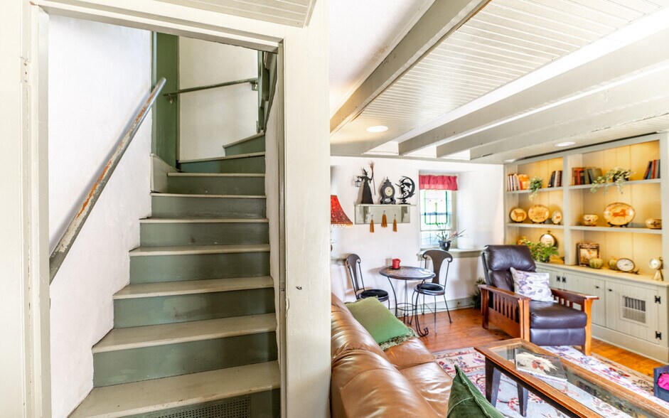More Photos Of 547 Baltimore Pike, Glen Mills Office For Sale