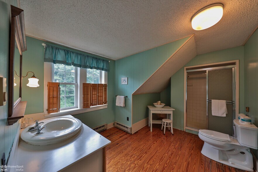 More Photos Of 2468 Route 390, Canadensis Hospitality For Sale