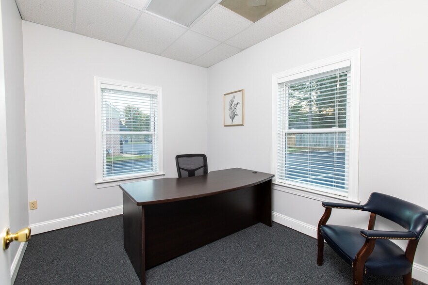 More Photos Of 6933 Crumpler Blvd, Olive Branch Office For Lease