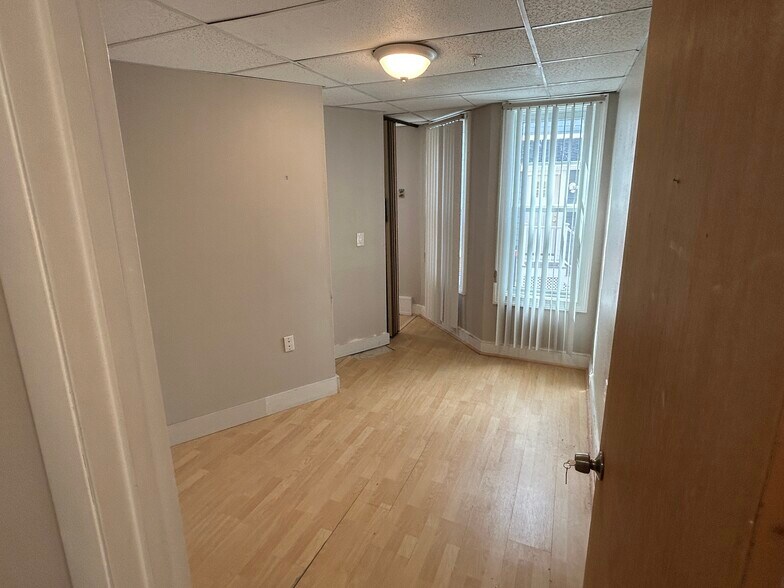 More Photos Of 120 College Ave, Somerville Medical For Lease