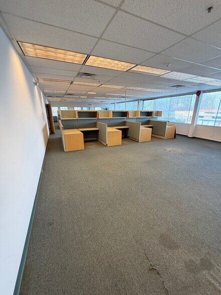 More Photos Of 1055 Portion Rd, Farmingville Unknown For Lease