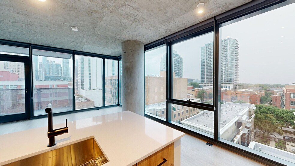 More Photos Of 1717 S Michigan Ave, Chicago Apartments For Lease