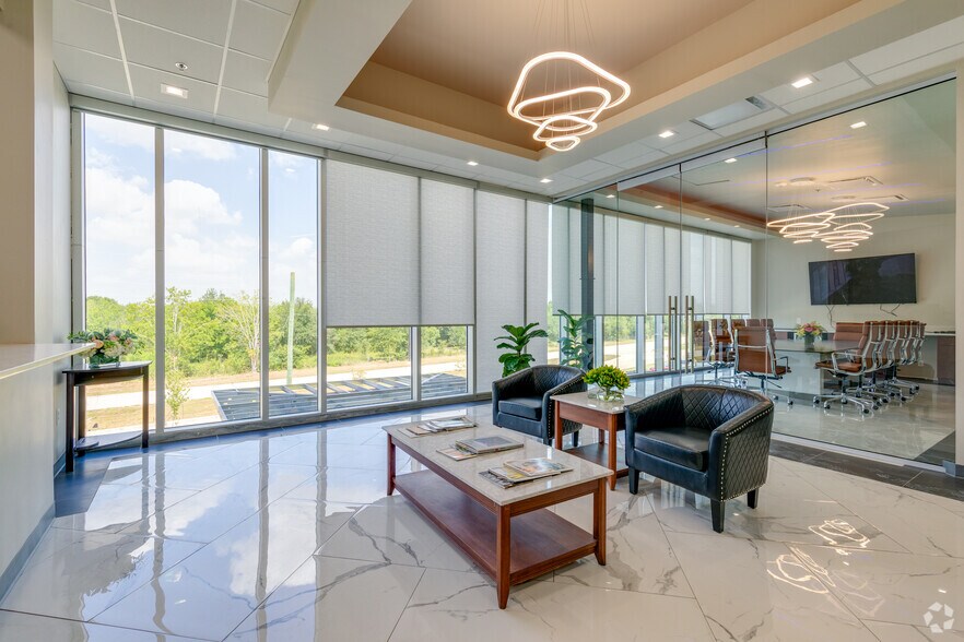 More Photos Of 8850 Huffmeister Rd, Houston Office For Lease