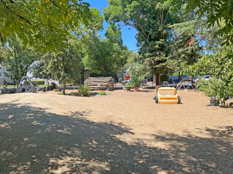 More Photos Of 1811 Renoir Ave, Davis Specialty For Sale