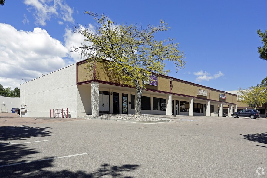 More Photos Of 2537-2579 Airport Rd, Colorado Springs General Retail For Lease