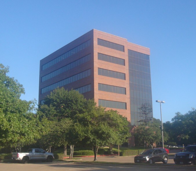 More Photos Of 909 E Southeast Loop 323, Tyler Office For Sale