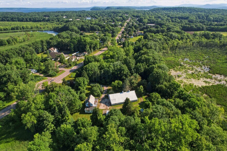 More Photos Of 527 Heineberg Dr, Colchester Apartments For Sale