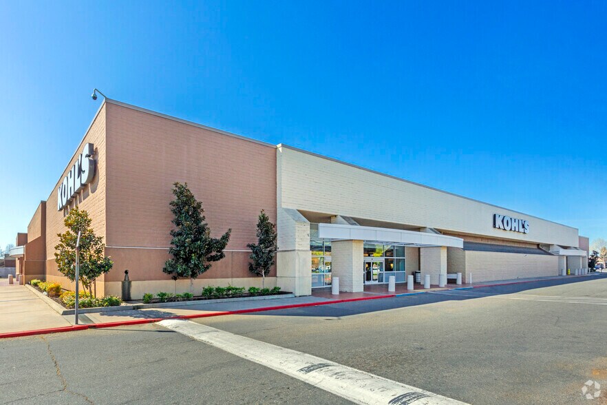 More Photos Of 700-1020 W Kettleman Ln, Lodi Unknown For Lease