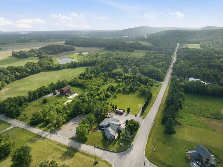 More Photos Of E13887 Highway DL, Merrimac Specialty For Sale
