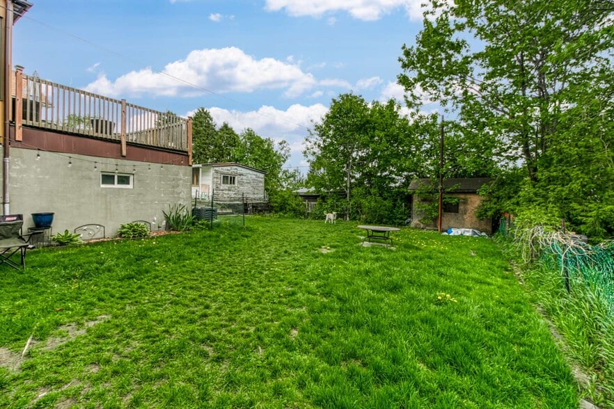 More Photos Of 22 Whittaker St, Sudbury Multifamily For Sale