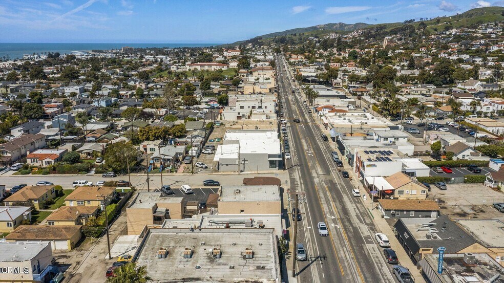 More Photos Of 2016-2020 E Main St, Ventura Storefront Retail Office For Sale