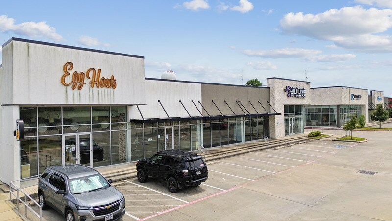 More Photos Of 1062 FM 646 Rd, League City Storefront For Lease