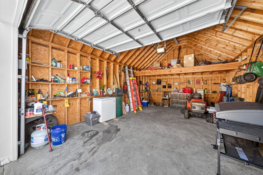 More Photos Of 105 Foothills Rd, Pikeville Multifamily For Sale